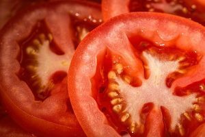 9 motivi per cui mangiare pomodori fa bene alla salute