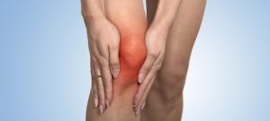 Dolore al ginocchio: cause e quando bisogna consultare un medico
