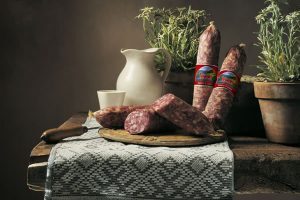 Rischio microbiologico, Cadoro e Carrefour richiamano salame di Sauris