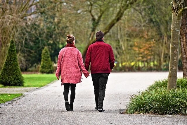 Cosa succede al nostro corpo quando passeggiamo per 30 minuti al giorno