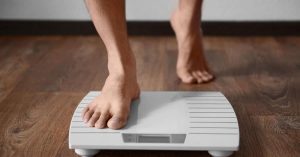 8 semplici modi per perdere 100 calorie (e non c’entra la palestra)