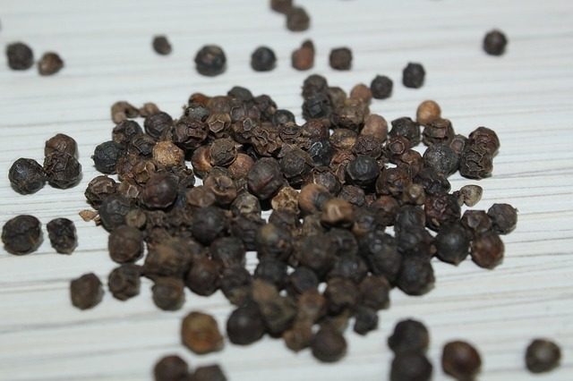 black-pepper-83086_640