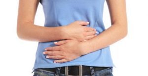 Ulcera allo stomaco: fattori di rischio, sintomi e quando andare dal medico