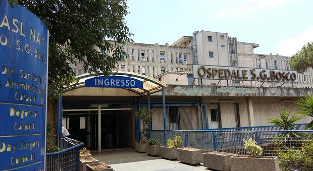 Muore un familiare e sfasciano l’ospedale. Personale costretto a nascondersi