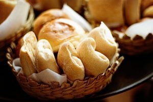 Meglio il pane bianco o quello integrale?