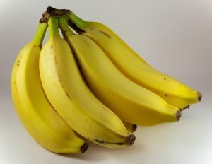 6 buoni motivi per mangiare spesso le banane (ma non per tutti)