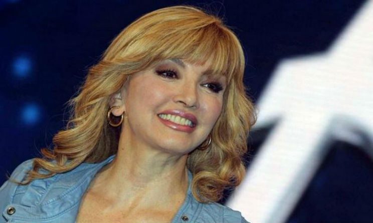 Milly Carlucci soffre di una malattia rara. Ecco quale