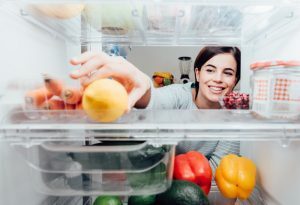 Frutta e verdura in frigorifero