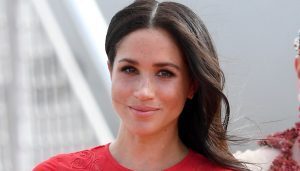 Meghan Markle aspetta un bimbo a 37 anni: un bene o un male?