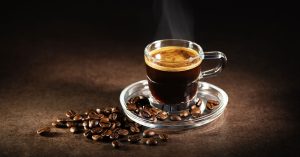Una tazza di caffè in più può danneggiare il tuo ritmo cardiaco?