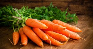 4 motivi per cui bere succo di carota fa bene alla salute