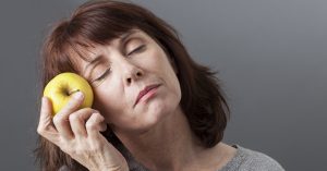 Menopausa: cos’è, sintomi iniziali, depressione