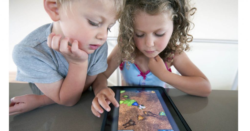 bambini-e-tablet