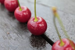 Cosa succede al nostro corpo quando mangiamo le amarene