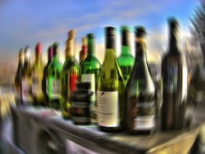 Alcol al volante: basta un bicchiere per ritardare gli stimoli e le azioni volitive