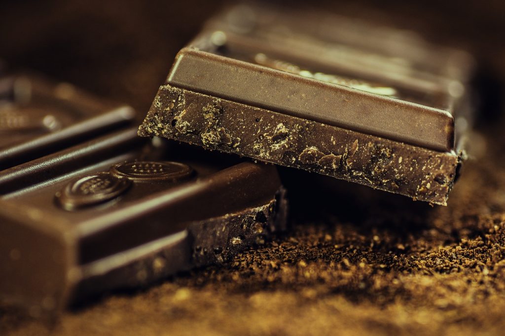 Ci sono buone e nuove notizie per gli amanti del cioccolato fondente