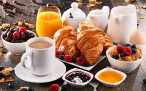 Qual è la colazione ideale per restare in forma e in salute?