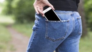Tenere il telefonino in tasca può essere pericoloso per la salute?