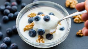Yogurt e fibre riducono il rischio di cancro ai polmoni: lo studio