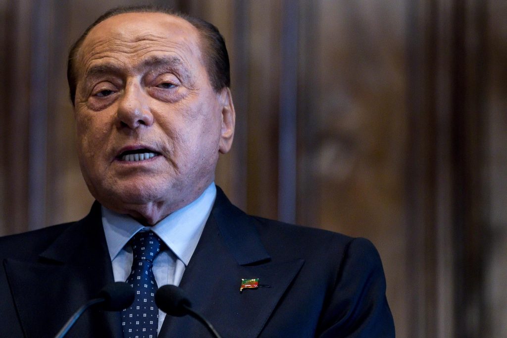 Silvio Berlusconi ricoverato al San Raffaele di Milano.