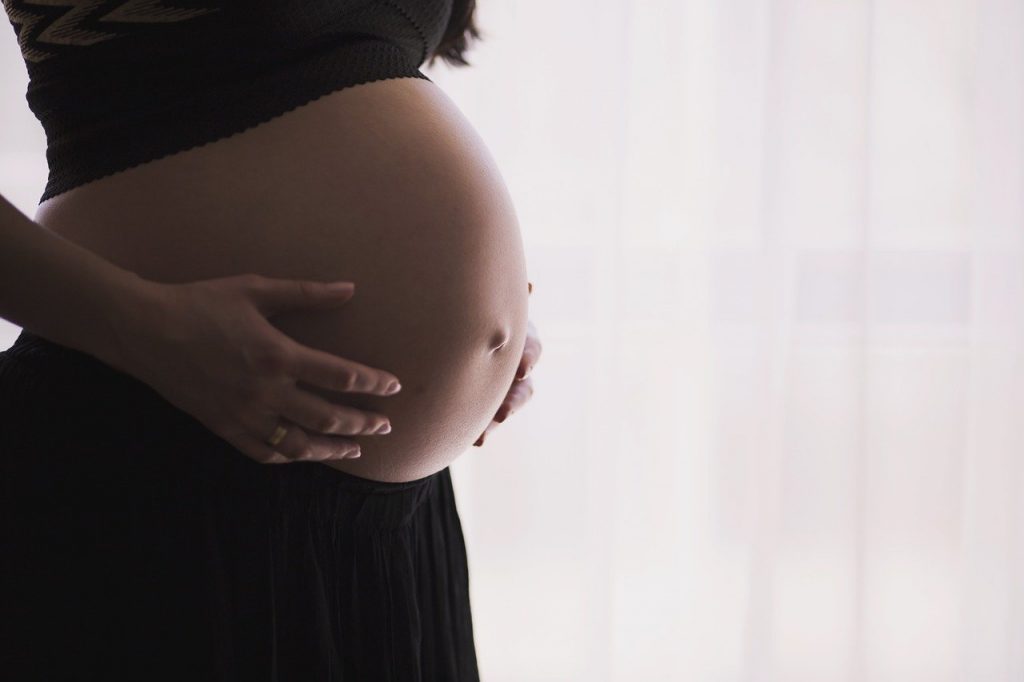 Preeclampsia: cos’è, sintomi, fattori di rischio, trattamento