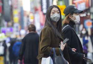 Coronavirus, paziente guarito è stato infettato dal virus per la seconda volta