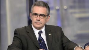 Covid-19, Pregliasco prevede una nuova onda, “non ondata”, ecco quando