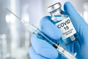 Variante inglese del coronavirus, arriva la rassicurazione di BioNTech sul vaccino