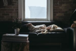 Dormire troppo: i rischi per la salute cardiovascolare