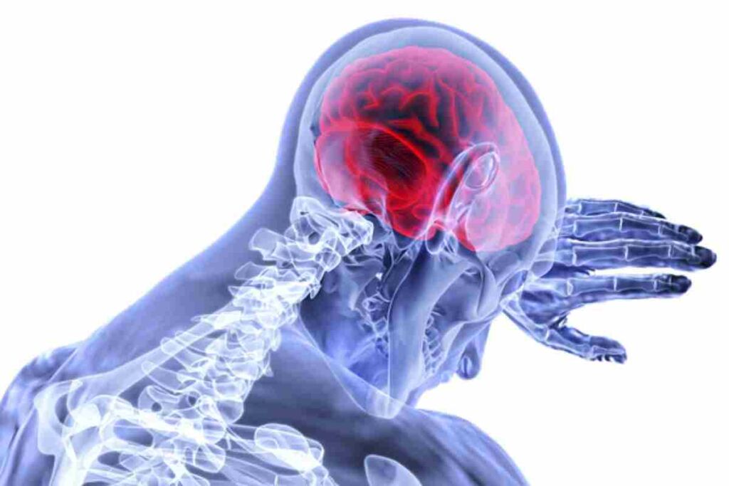 cancro al cervello mal di testa