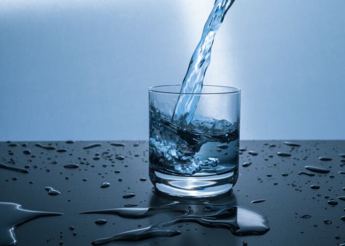 acqua nel corpo umano