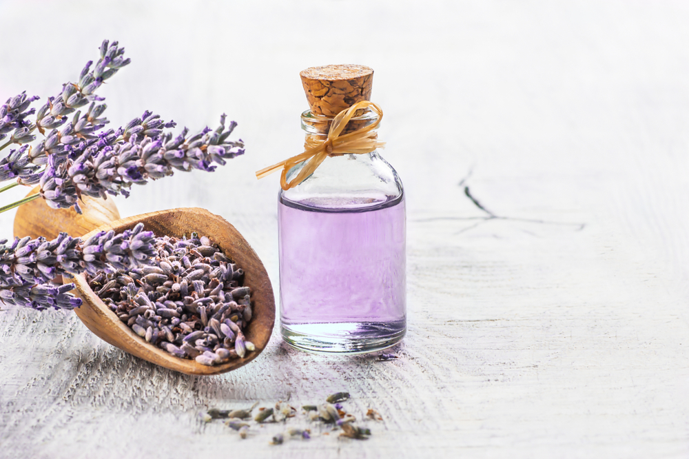 Buoni motivi per usare l’olio essenziale di lavanda