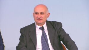 Ippolito (Spallanzani): “Dovremo fare i conti con il coronavirus per tutto il 2021”