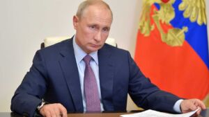 Vladimir Putin ha il Parkinson? La lista dei possibili sintomi