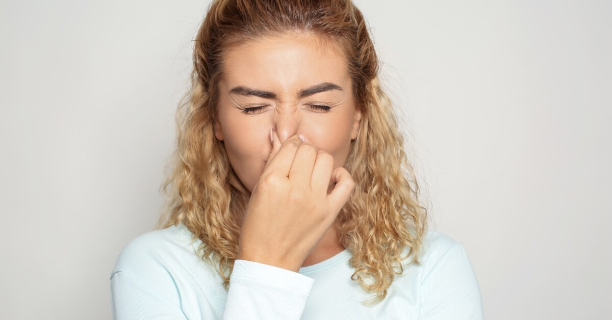Urine maleodoranti cause, sintomi e rimedi