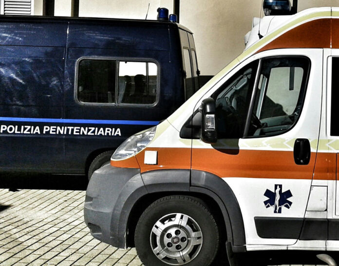 ambulanza-polizia-penitenziaria