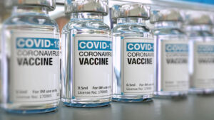Scoperto nuovo effetto avverso dei vaccini Pfizer e Moderna?