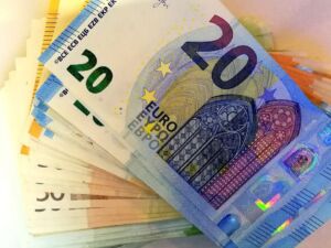 Nuove norme europee, quattro regole per non indebitarsi