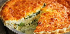 Quiche con asparagi e gamberi, la ricetta facile