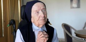 Suora di 117 anni guarisce dal Covid-19, “non sapevo di averlo”