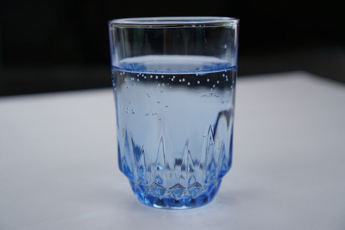 acqua frizzante