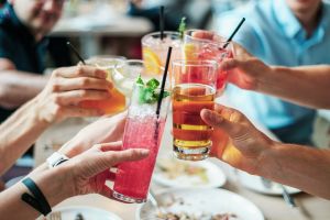 Perché il calore e l’alcol sono un ‘cocktail’ da evitare?