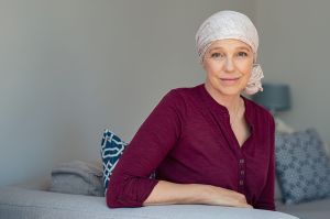 Perché la chemioterapia provoca la caduta dei capelli?