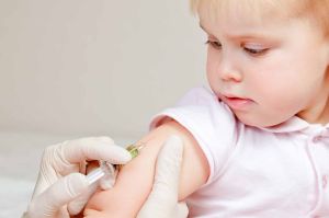 Coronavirus, vaccinare i bambini serve davvero?