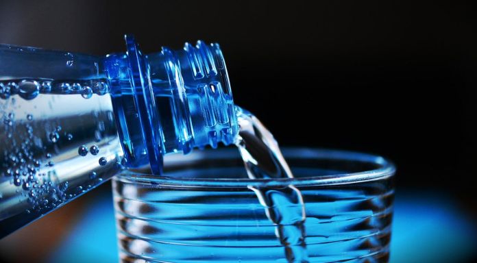 Bottiglia d'acqua