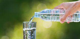 Acqua minerale: i benefici per la salute e quale scegliere.