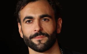 Marco Mengoni: “Ho sofferto di disformismo”, cos’è?