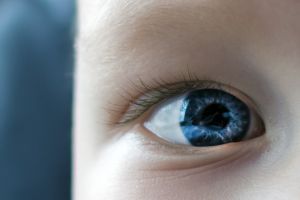 Retinoblastoma, il tumore alla retina che colpisce i più piccoli