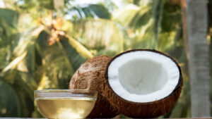 Usi l’olio di cocco in cucina? Attenzione: perché non dovresti farlo