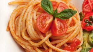 Pasta al pomodoro, la ricetta classica per lasciare tutti a bocca aperta